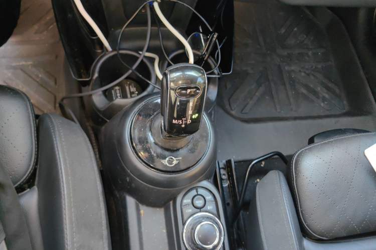 Used MINI 2022 Updated 1.5T COOPER Artist Gear Lever