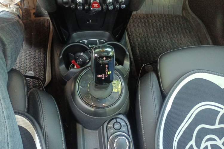 Used MINI 2022 1.5T COOPER Classic Edition Gear Lever