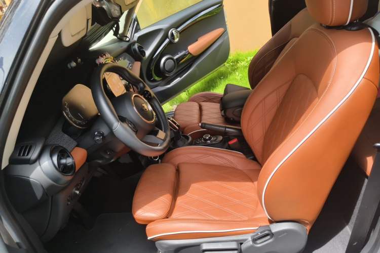 Used MINI 2022 1.5T COOPER Artist Left Front Seat