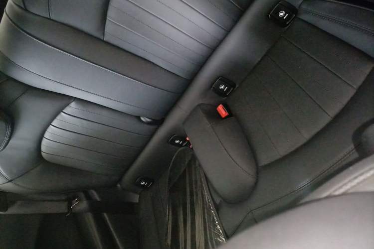 Used MINI 2022 2.0T COOPER S Artist Left Rear Seat