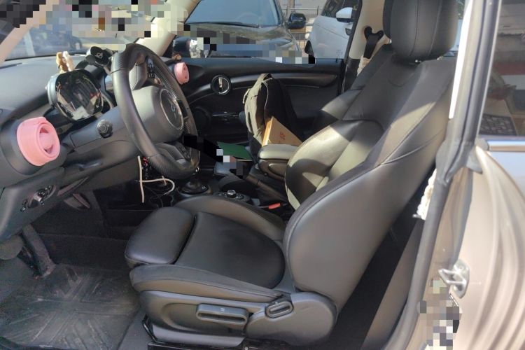 Used MINI 2022 Updated 1.5T COOPER Artist Left Rear Seat