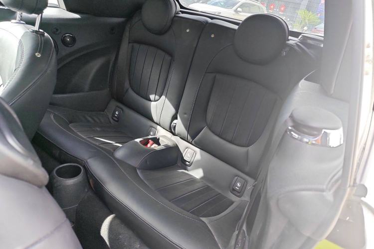 Used MINI 2022 Revised 2.0T COOPER S CABRIO Artist Left Rear Seat