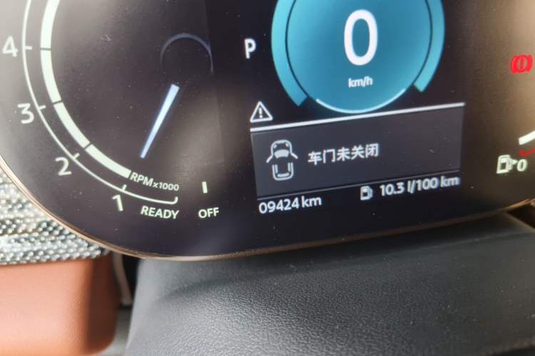 Used MINI 2022 1.5T COOPER Artist Odometer Close Up