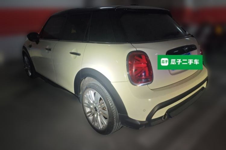 Used MINI 2022 Updated 1.5T COOPER Classic Edition Five-Door Version Rear Left 45 Deg