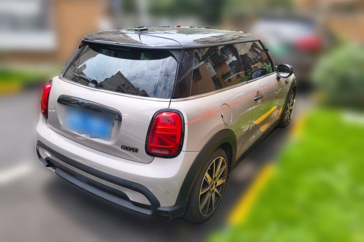 Used MINI 2022 1.5T COOPER Artist Rear Right 45 Deg