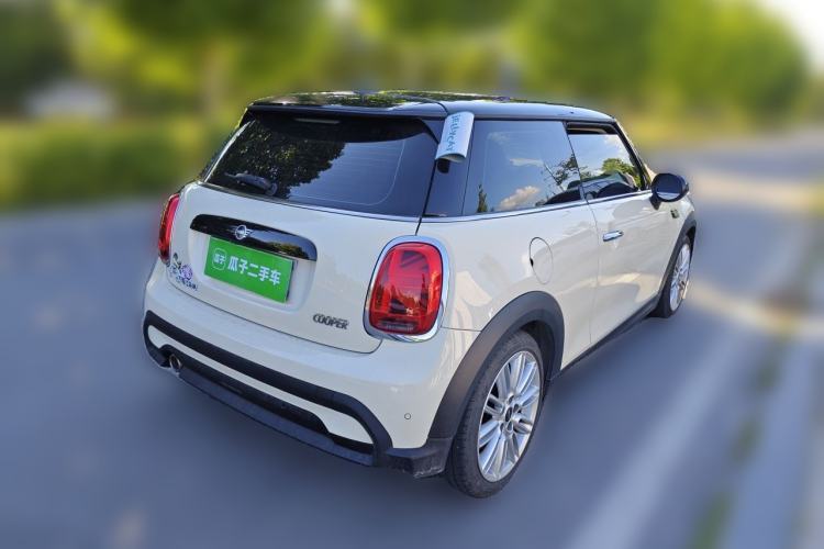 Used MINI 2022 1.5T COOPER Classic Edition Rear Right 45 Deg