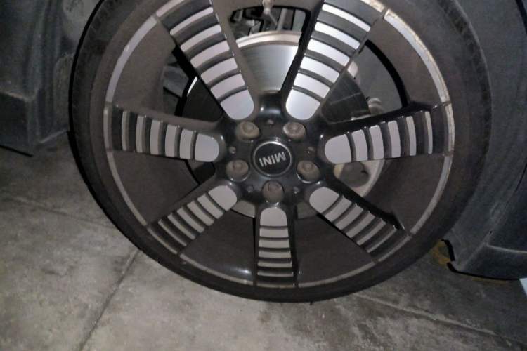 Used MINI 2022 2.0T COOPER S Artist Right Front Wheel Hub