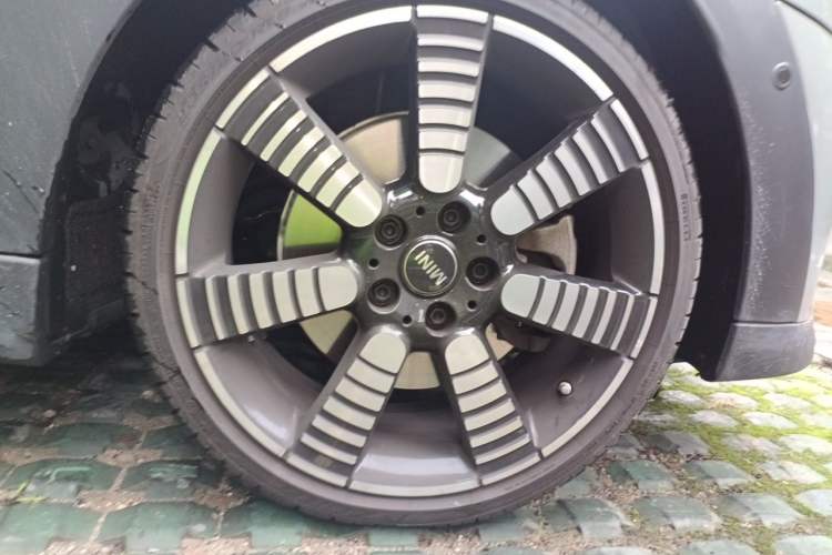 Used MINI 2022 2.0T COOPER S Artist Right Front Wheel Hub