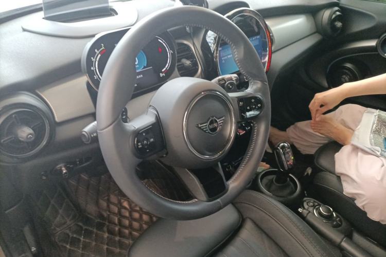 Used MINI 2022 2.0T COOPER S Artist Steering Wheel
