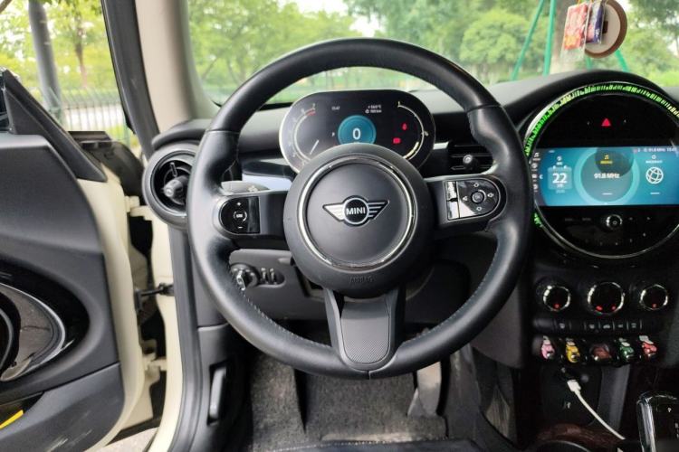 Used MINI 2022 1.5T COOPER Artist Steering Wheel