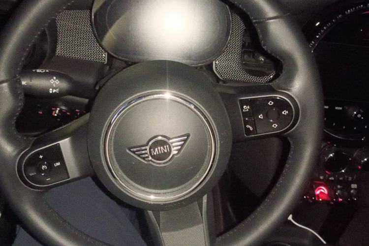 Used MINI 2022 1.5T COOPER Artist Steering Wheel