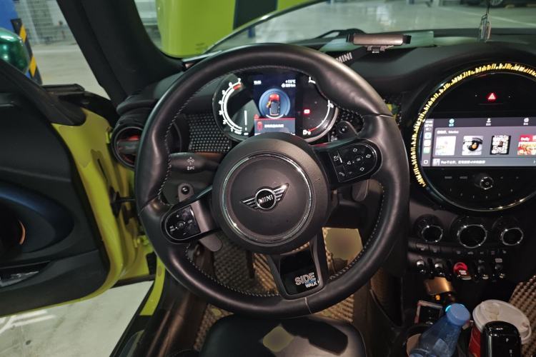 Used MINI 2022 Revised 2.0T COOPER S CABRIO Sidewalk Steering Wheel