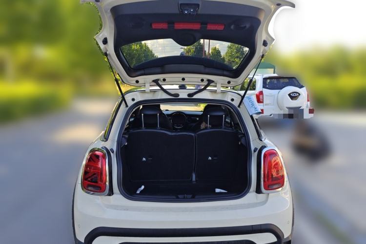 Used MINI 2022 1.5T COOPER Classic Edition Trunk