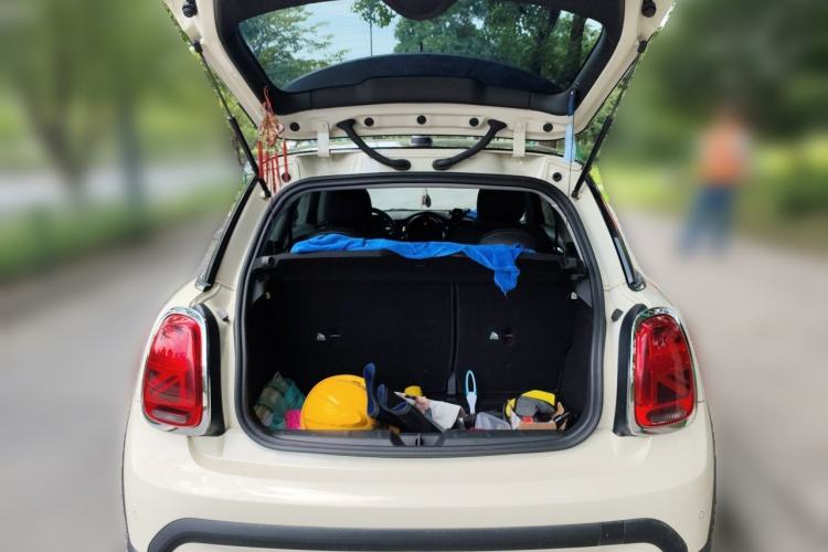 Used MINI 2022 1.5T COOPER Artist Trunk
