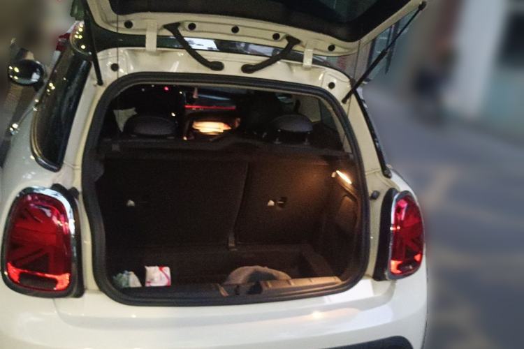 Used MINI 2022 1.5T COOPER Artist Trunk