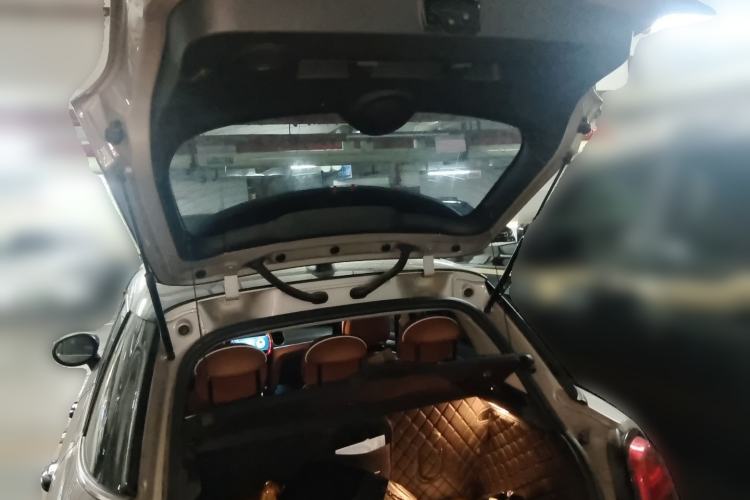 Used MINI 2022 1.5T Camden Limited Edition Five-Door Version Trunk