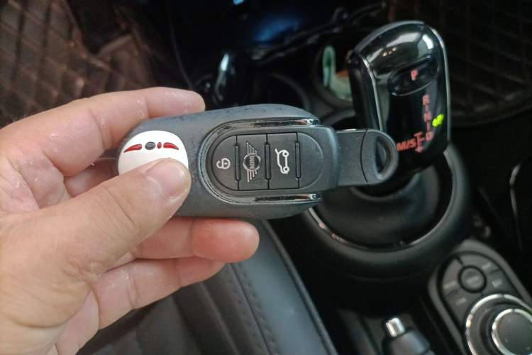 Used MINI 2022 2.0T COOPER S Artist Vehicle Key