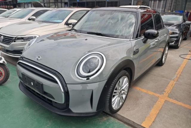 Used MINI 2022 Updated 1.5T COOPER Classic Edition Five-Door Version