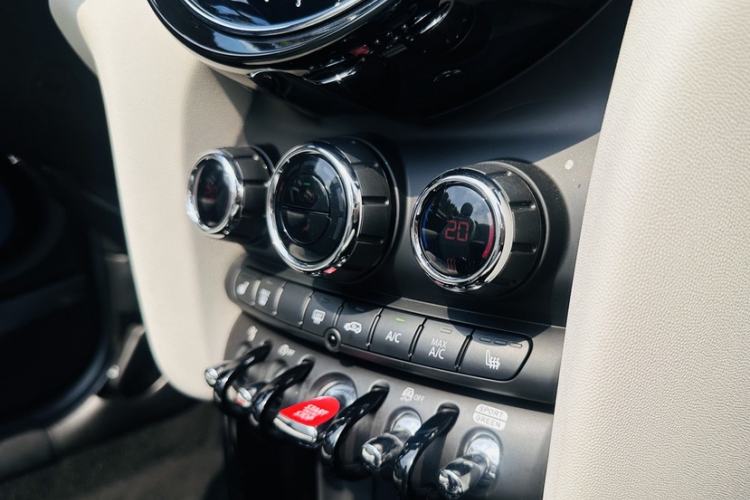 Used MINI 2022 Revised 2.0T COOPER S CABRIO Sidewalk Audio And AC Panel