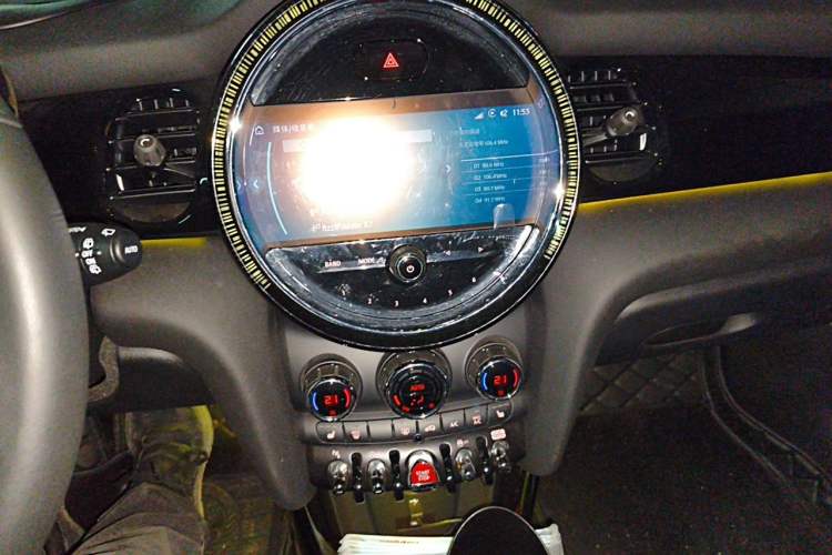 Used MINI 2022 Updated 1.5T COOPER Artist Audio And AC Panel
