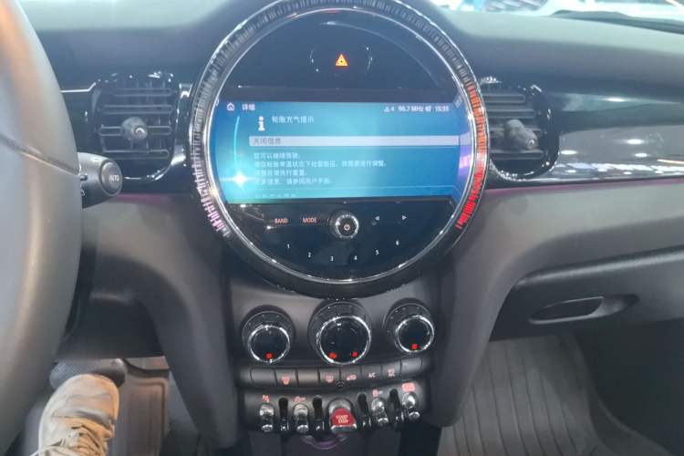 Used MINI 2022 2.0T COOPER S Classic Edition Audio And AC Panel