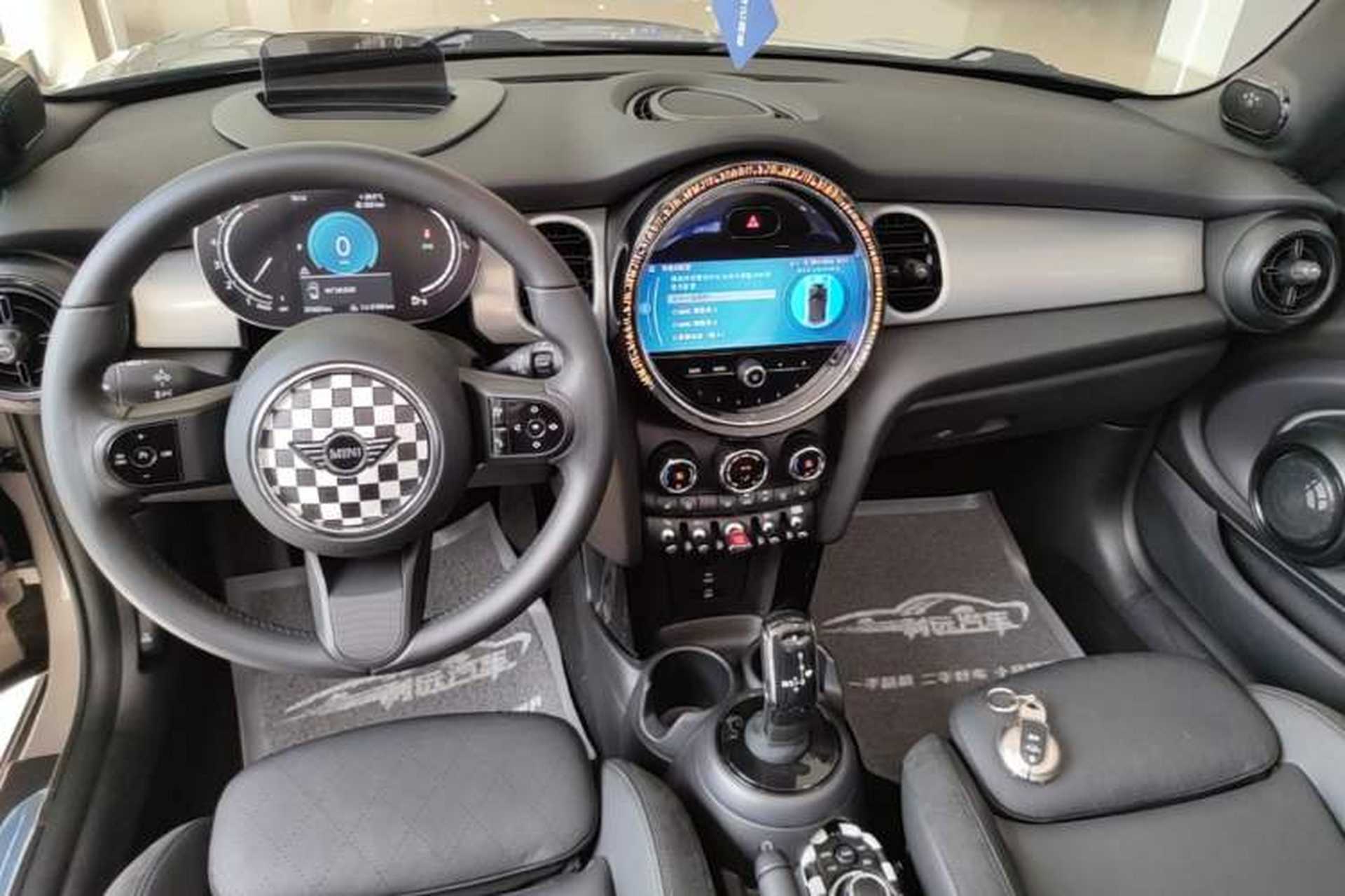Used MINI 2022 Revised 1.5T COOPER CABRIO Classic Edition Audio And AC Panel