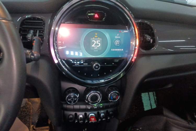 Used MINI 2022 Updated 1.5T ONE Audio And AC Panel