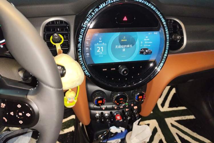 Used MINI 2022 1.5T COOPER Artist Audio And AC Panel