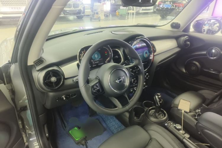 Used MINI 2022 2.0T COOPER S CABRIO Artist Center Console