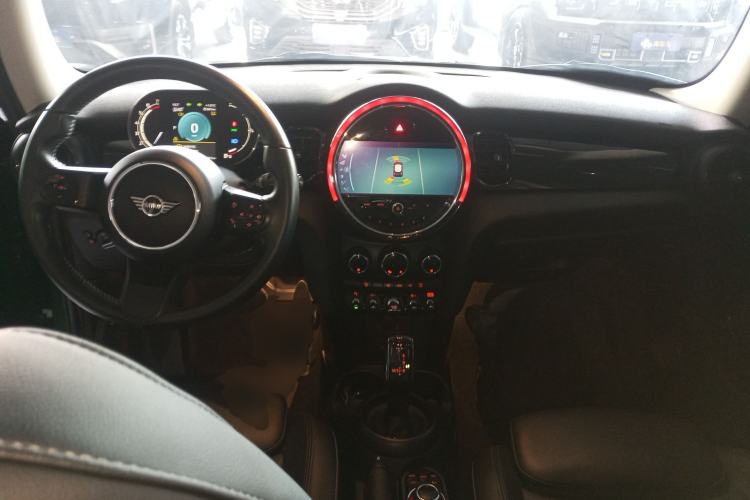 Used MINI 2022 1.5T COOPER Classic Edition Center Console