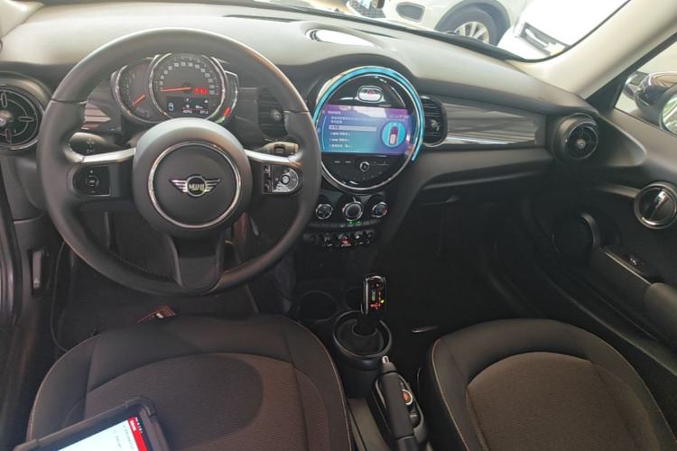 Used MINI 2022 1.5T ONE Center Console