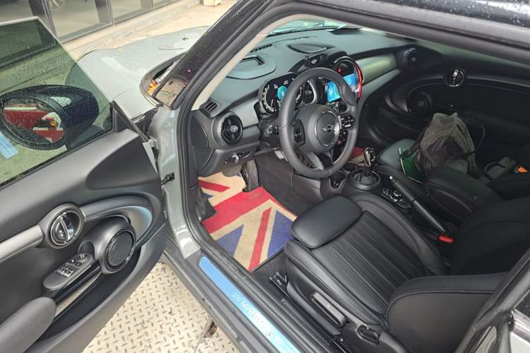 Used MINI 2022 Updated 2.0T COOPER S Artist Driver Seat