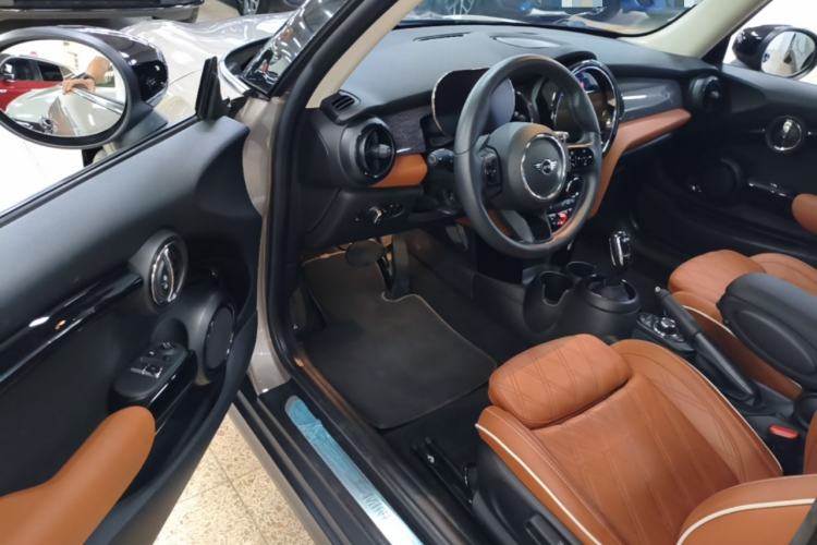 Used MINI 2022 1.5T COOPER Artist Driver Seat