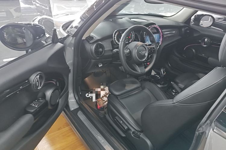 Used MINI 2022 Updated 1.5T COOPER Classic Edition Driver Seat