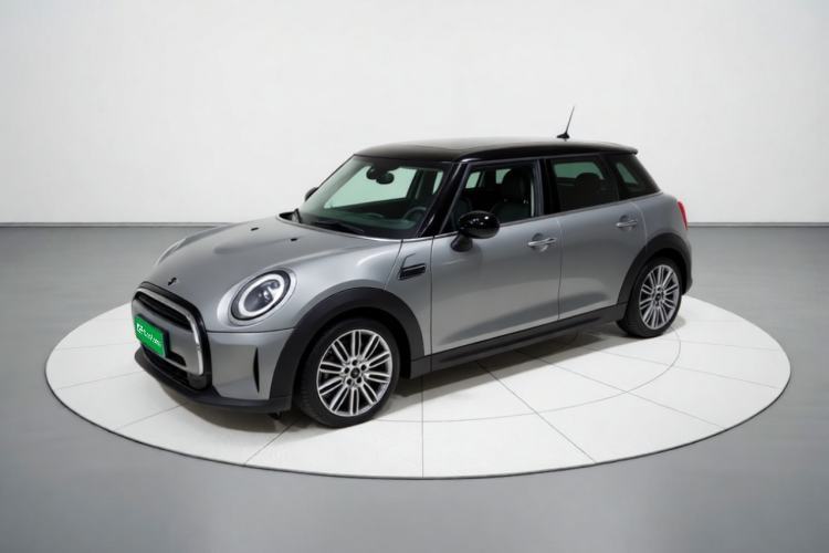 Used MINI 2022 1.5T COOPER Classic Edition Five-Door Version Guazi used car, China used car export, Used car for sale, Used MINI cars, Cheapest cars for sale