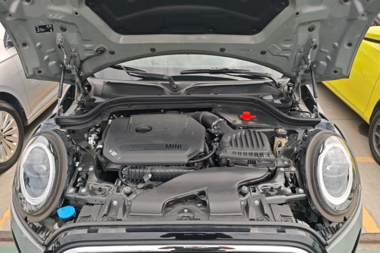 Used MINI 2022 Updated 1.5T COOPER Classic Edition Five-Door Version Engine Bay