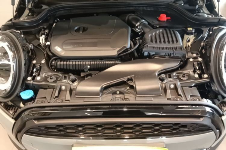 Used MINI 2022 Updated 2.0T COOPER S Classic Edition Engine Bay