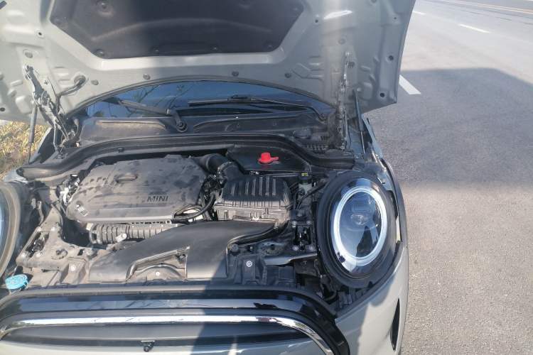 Used MINI 2022 Updated 1.5T COOPER Classic Edition Engine Bay Left