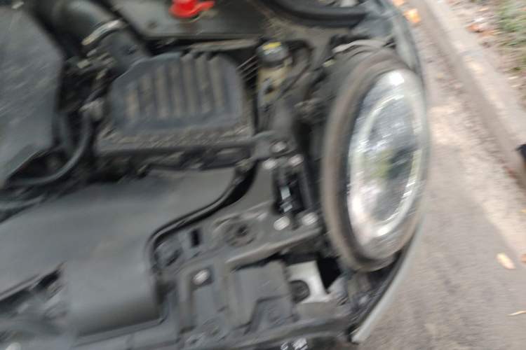 Used MINI 2022 1.5T ONE Five-Door PLUS Engine Bay Left