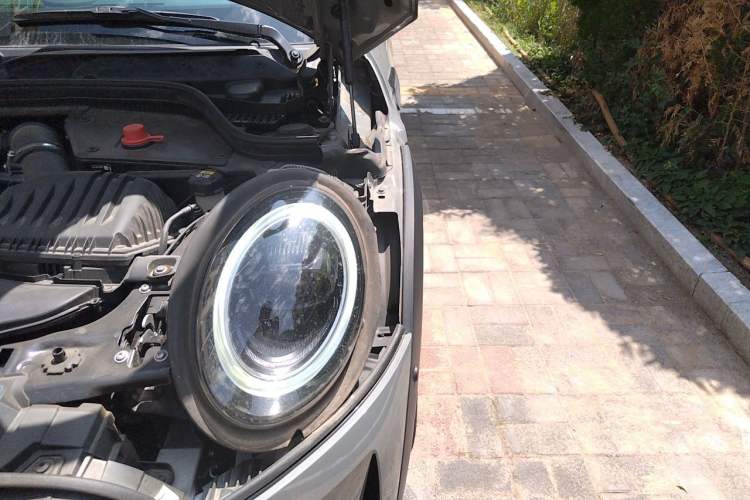 Used MINI 2022 1.5T Camden Limited Edition Five-Door Version Engine Bay Left