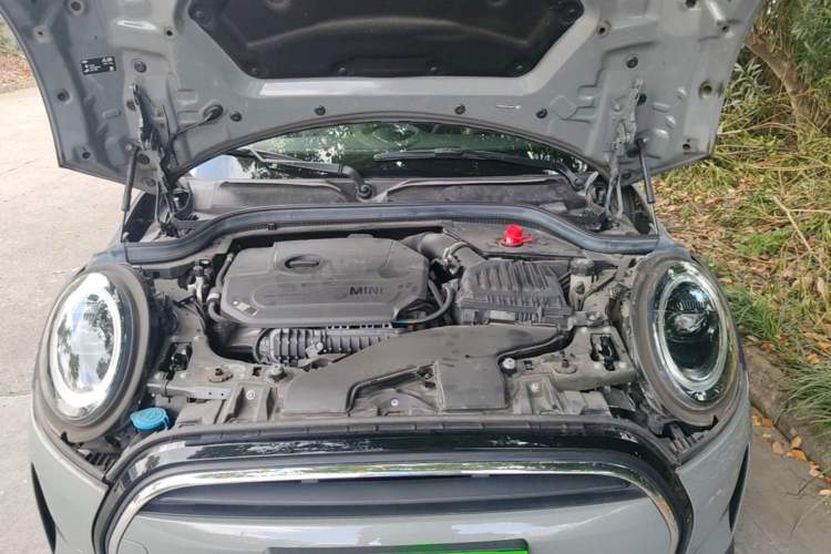 Used MINI 2022 Updated 1.5T ONE Engine Bay