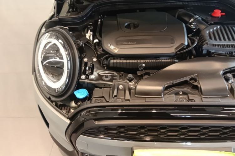 Used MINI 2022 Updated 2.0T COOPER S Classic Edition Engine Bay Right