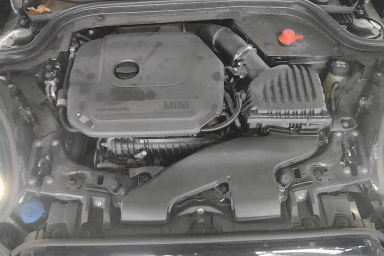 Used MINI 2022 1.5T ONE Engine Bay