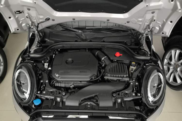 Used MINI 2022 2.0T COOPER S Artist Engine Bay
