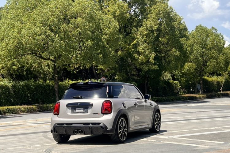 Used MINI 2022 2.0T COOPER S Racing Driver Exterior 2