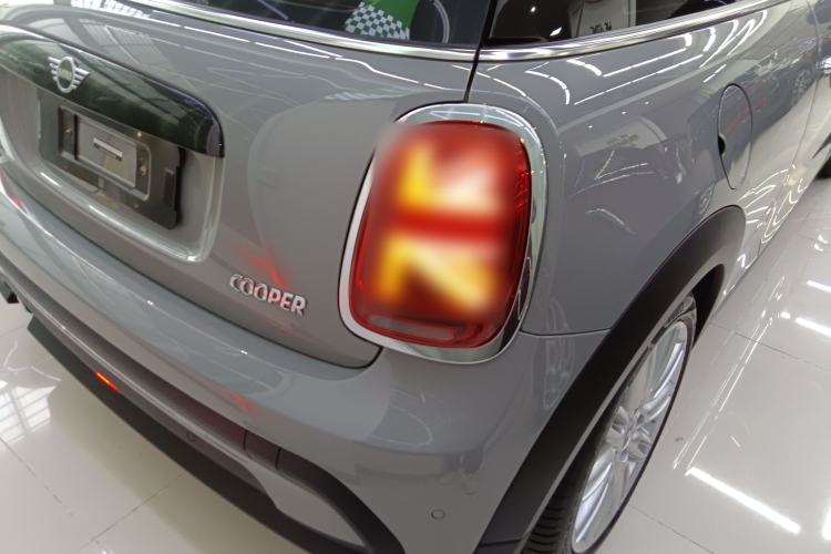 Used MINI 2022 Updated 1.5T COOPER Classic Edition Exterior 3