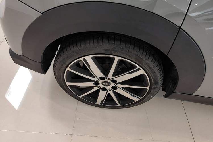 Used MINI 2022 Updated 2.0T COOPER S Classic Edition Five-Door Version Exterior 5
