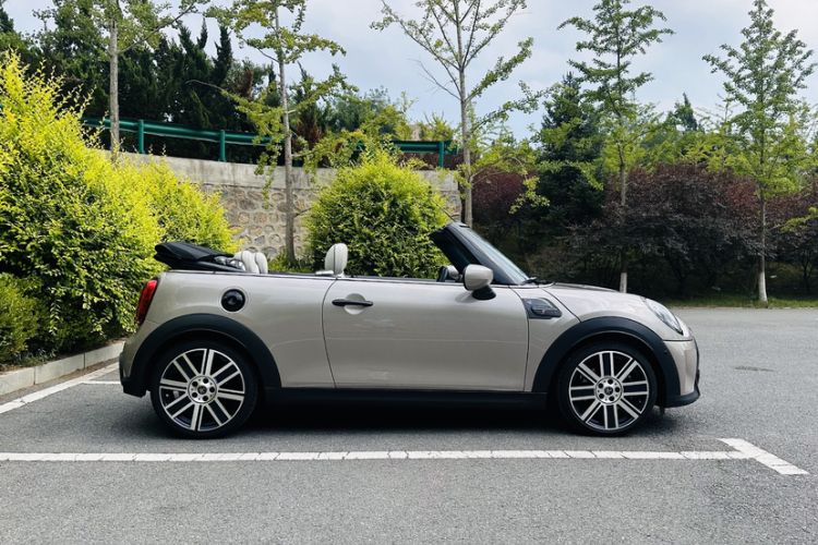 Used MINI 2022 Revised 2.0T COOPER S CABRIO Sidewalk Exterior 6