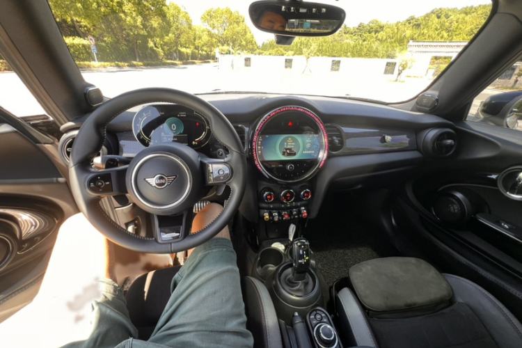 Used MINI 2022 2.0T COOPER S Racing Driver Exterior 8