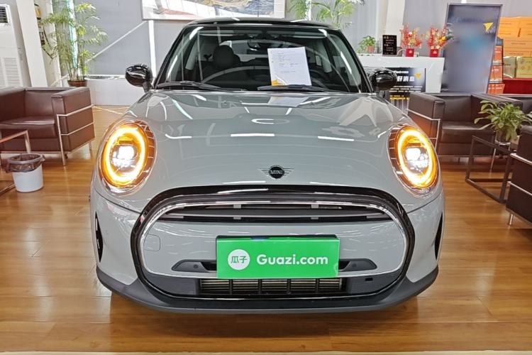 Used MINI 2022 Updated 1.5T COOPER Classic Edition Front